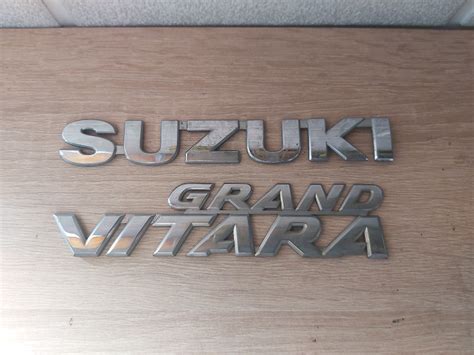 Napis emblemat Suzuki Grand Vitara II 05 08r Kamienna Góra Kup