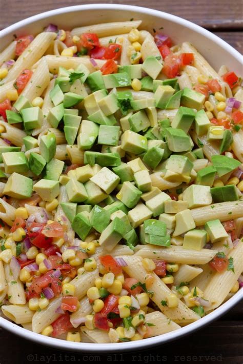 Salada De Macarr O Milho Tomate E Abacate Receitas Da Laylita