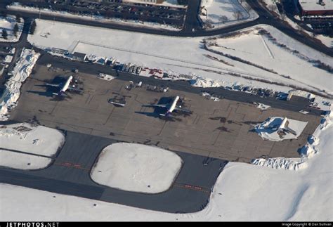 Photo of KABE - Airport - Ramp Boeing 747 200, Lehigh Valley, Deck ...