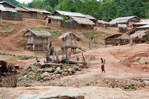 Aldea En Phongsali Laos De Akha Fotografía editorial Imagen de