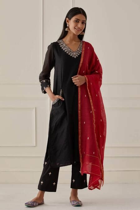 Buy Black Chanderi Silk Embroidery Gota V Neck Straight Kurta Set For