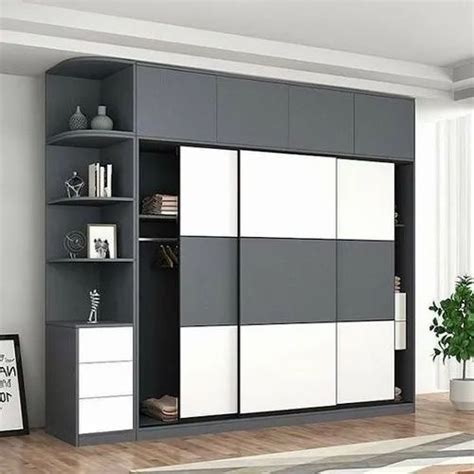 Wooden 3 Door Sliding Wardrobe, For Residential, With Locker at Rs 1050 ...