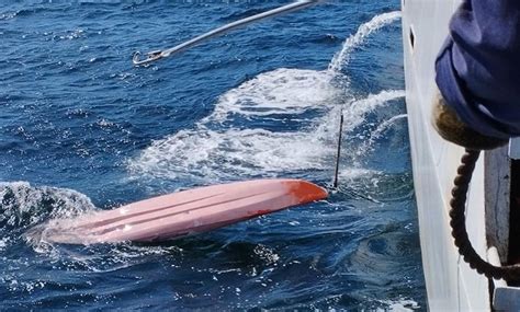 Encontraron El Kayak De Uno De Los Pescadores Desaparecidos En Pinamar