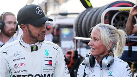 Lewis Hamilton Reportedly Pays Angela Cullen More Than 100000 How