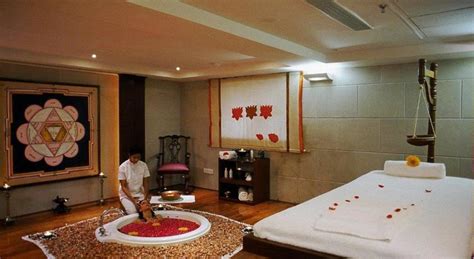 Ashoka Hotel New Delhi - Indian Holiday