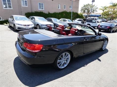 2010 BMW 328i Convertible 3.0L, **M Sport Package** Heated seats, Nav, Bluetooth - WBAWR3C53AP463409