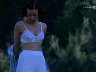 Naked Samantha Mathis In How To Make An American Quilt