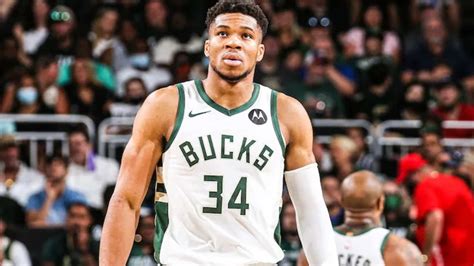 It Was Amazing Kinda Teared Up On A Stage Giannis Antetokounmpo Reveals His Surreal Feelings