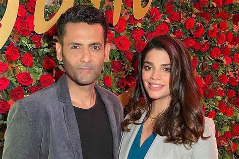 Mohib Mirza And Sanam Saeed Made Their First Public Appearance As A