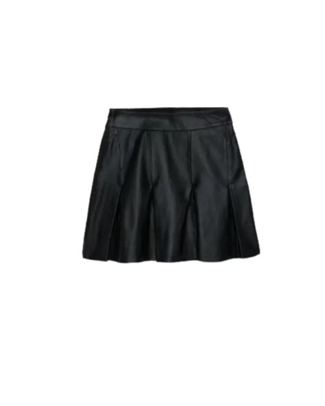 Chic Ways To Style A Pleated Skirt Leurr