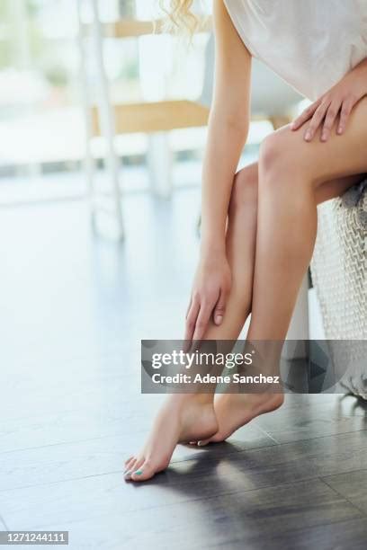 Between Legs Com Imagens E Fotografias De Stock Getty Images