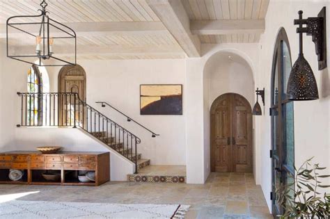 The History And Architecture of Hacienda Style Homes