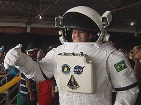 G1 Marcos Pontes é homenageado no Dia do Astronauta em Bauru