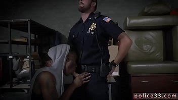 Cop Gets Blowjob Instead Of Giving Ticket Gay XNXX