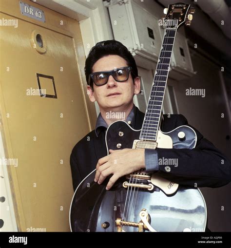 Roy Orbison Us Musician Backstage For Uk Tv Show Ready Steady Go In August 1964 With His Gretsch