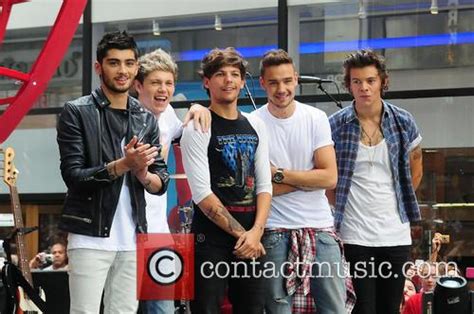 One Direction - One Direction performs on Today Show concert series ...