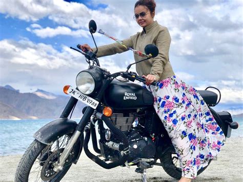 Bikini Clad Devoleena Bhattacharjee Sets Hearts Racing As She Chills By The Pool The Etimes