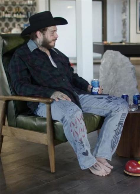 What's this tattoo on his right foot? : r/PostMalone