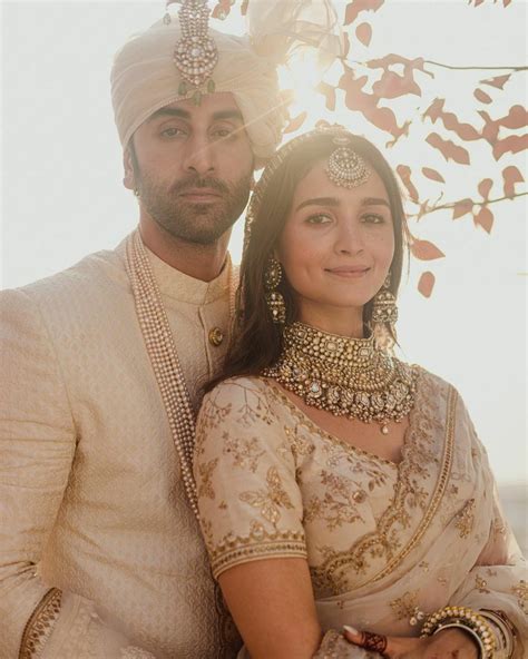 For Pakistani Brides There S Something About Sabyasachi Culture Images