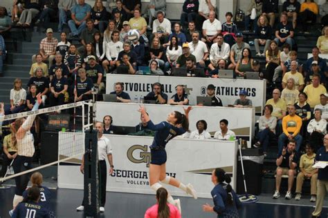 Volleyball Bounces Back Beats Pair Of Acc Rivals Technique