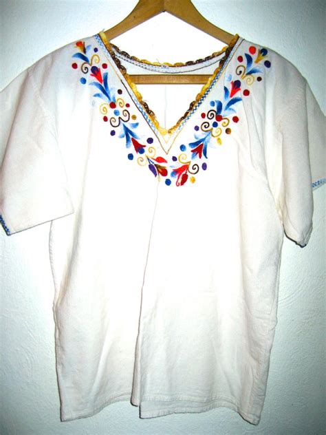 Vintage Hand Embroidered Mexico Gem