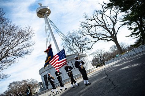 DVIDS - Images - Ceremony Commemorating the 125th Anniversary of the Sinking of the USS Maine ...