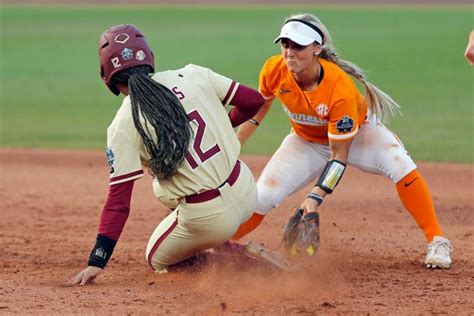 Tennessee softball photos vs. FSU in 2023 Women's College World Series