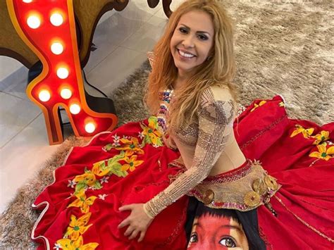 Joelma conectada aos fãs e ansiosa para lançar DVD de 25 anos de