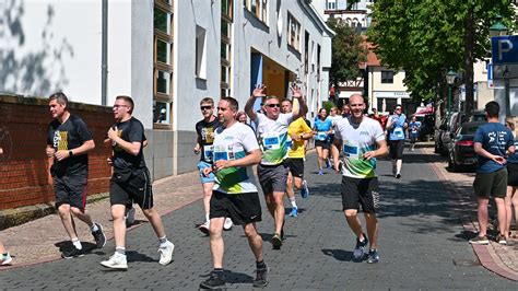 Ein Tag Voller Teamgeist Und Sportlicher Begeisterung Beim Challenge