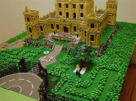 Lego Bruce Wayne Mansion