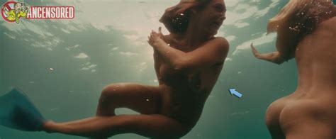 Kelly Brook Nuda ~30 Anni In Piranha 3d