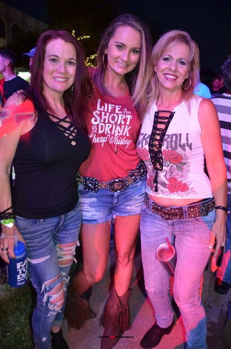 Leesburg Bikefest Biker Babes And Bikini Contest Born To