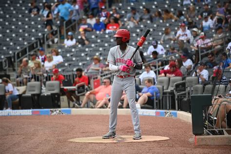 Reds Prospect Elly De La Cruz Offers Something New Different And