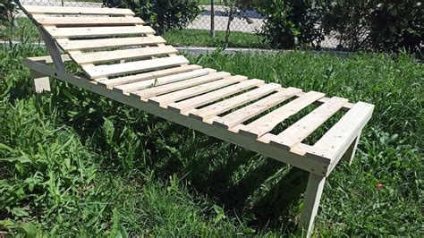 Come Costruire Un Lettino Da Giardino Con I Pallet Youtube