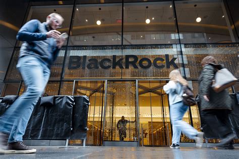 Blackrock Total Assets Top 10 Trillion After Comeback