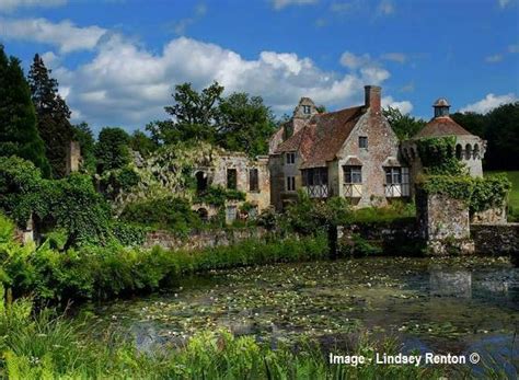 Scotney Castle Gardens, & places to stay - Great British Gardens