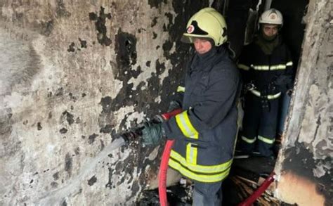 Incendiu Puternic Intr Un Apartament Din Capitala O Femeie A Fost