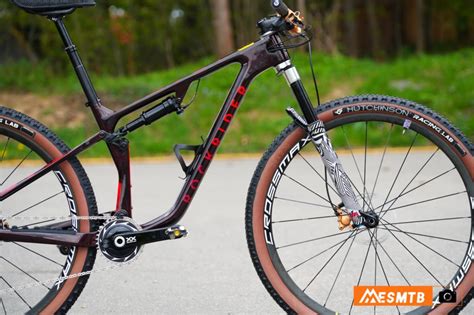 Rockrider Race 940s Proto Estrena Nuevos Colores En Nove Mesto