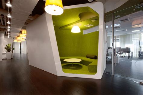 Design and Decorating Ideas for Every Room in Your Home: Creative Office Meeting Room Design