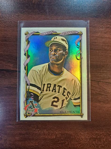 Topps Allen Ginter Roberto Clemente Silver Portrait Hot Box