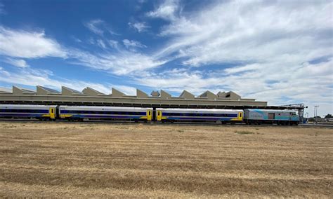 Amtrak San Joaquins Caltrans Deploy New Siemens Venture Cars Railway Age