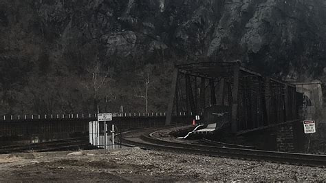 Hikers Path Over Potomac River Is Derailed After Harpers Ferry Train Accident Wv Metronews