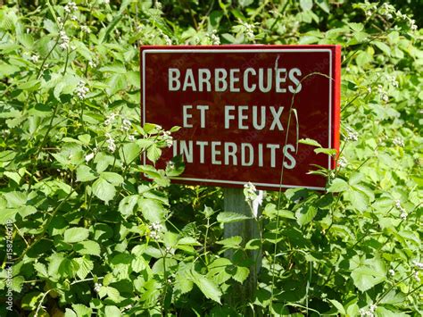 Barbecue Et Feux Interdits Horizontal Stock Photo Adobe Stock