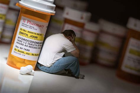 Warning Signs and Symptoms of Opioid Addiction and Abuse