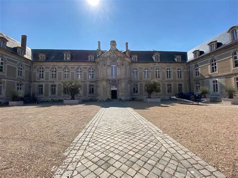 Maison de Châteaudun Les maisons des brocanteurs