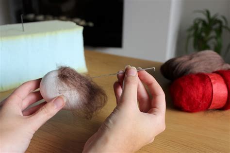 Floral And Feather How To Make A Needle Felt Robin