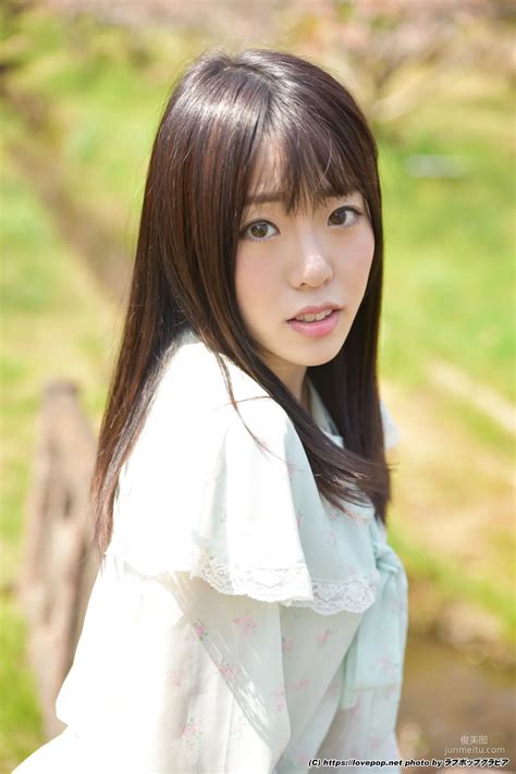 Lovepop Mizuho Shiraishi Photoset