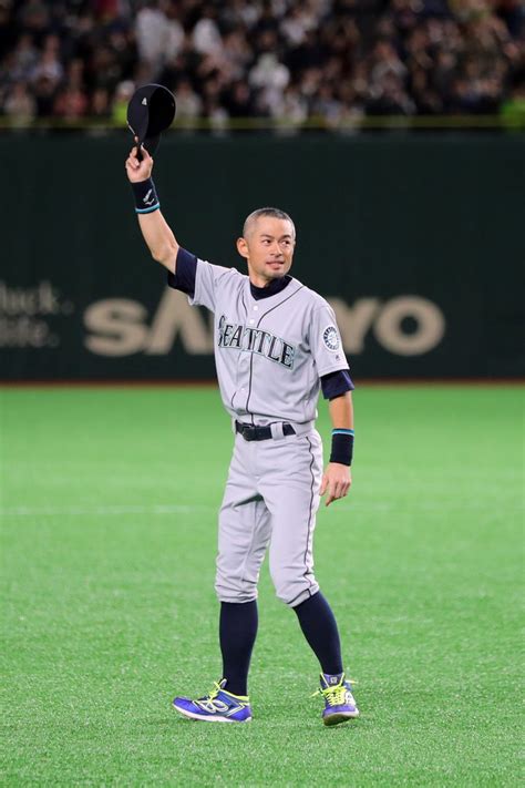 Mariners Icon Ichiro Suzuki Announces Retirement In Japan | HuffPost ...