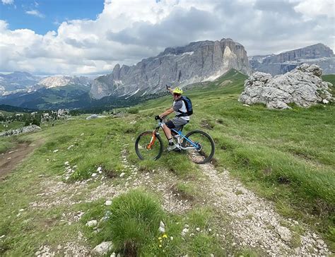 Guided E Bike Mtb Tours In Val Gardena