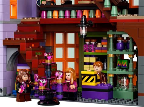 LEGO celebrates Harry Potter with the set of Diagon Alley | Collater.al